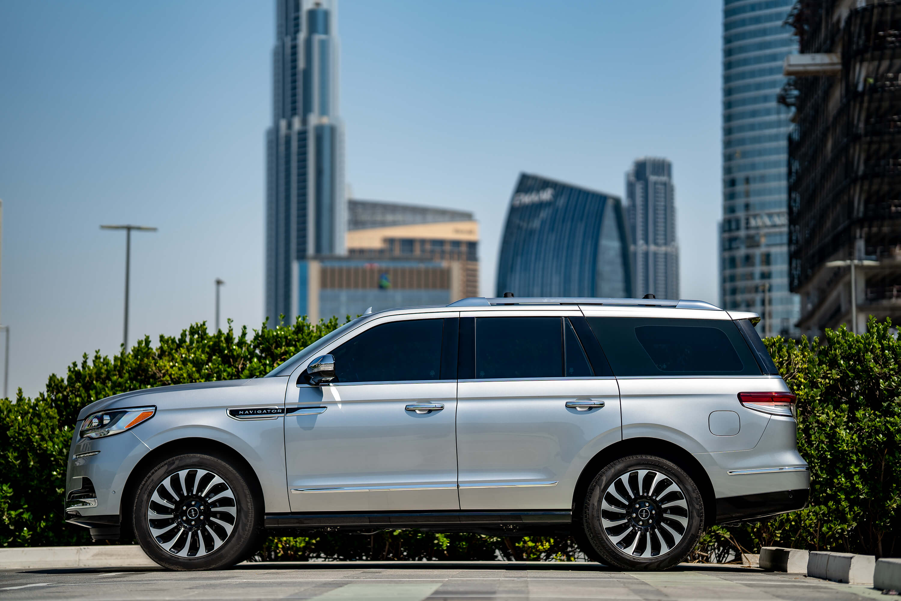 Lincoln Navigator Silver