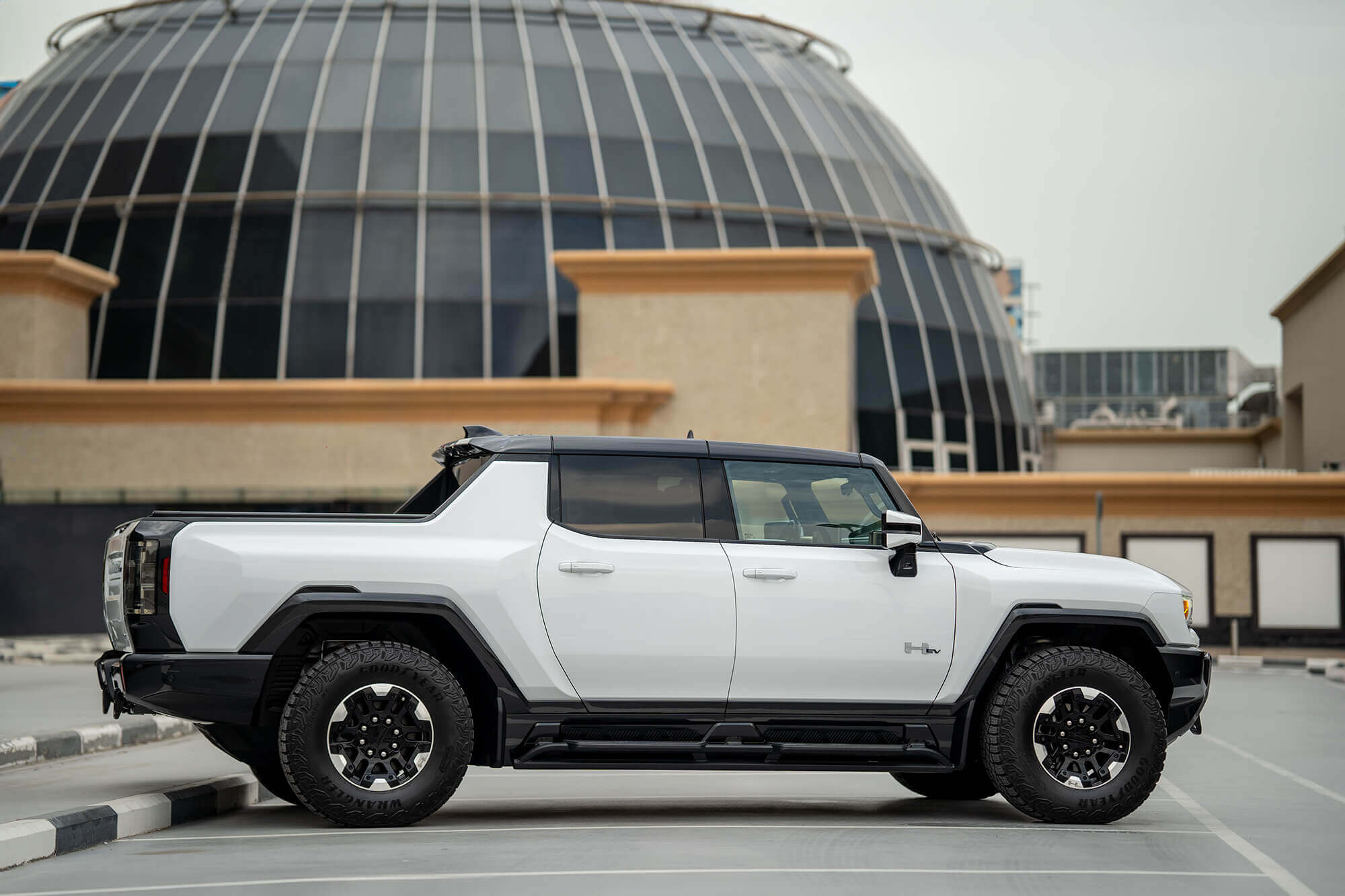 GMC Hummer EV White